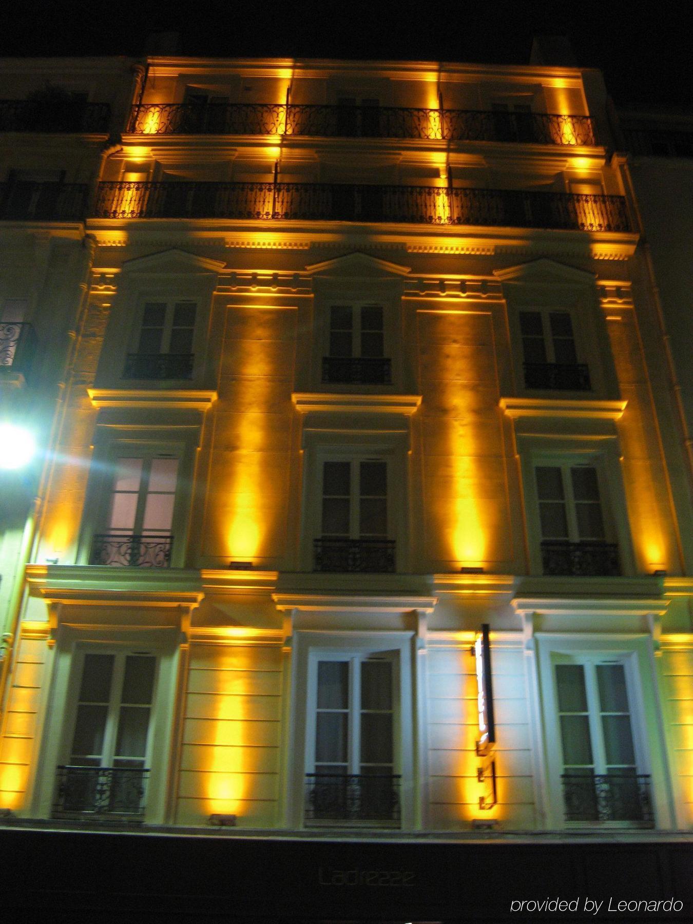 Отель L'Adresse Париж Экстерьер фото